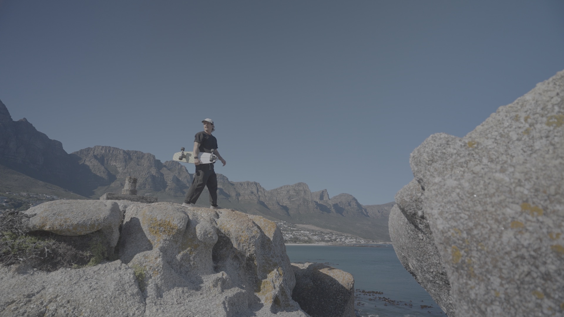 Skate on the rocks, ungraded